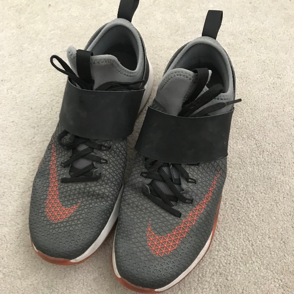 Nike Air Zoom Strong